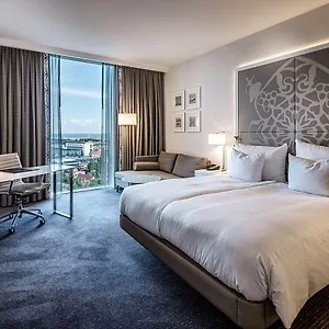 https://clarion-hotel-copenhagen-airport.copenhagenhotelselect.com